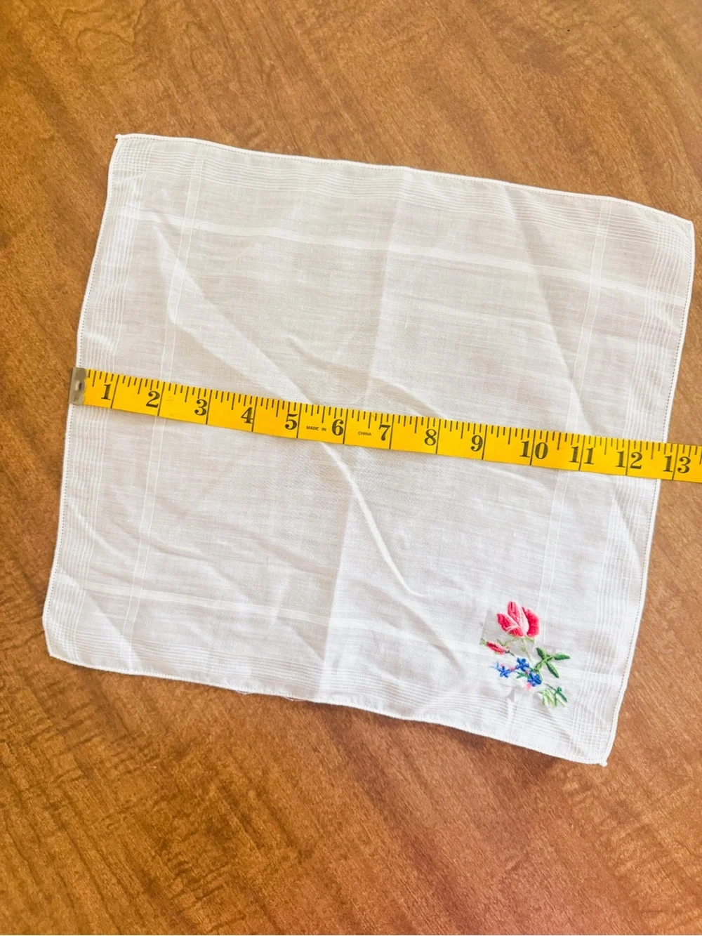 Embroidered Vintage White Floral Handkerchiefs - Set of 5